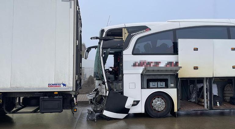 Kırşehirde katliam gibi kaza Ölü ve yaralılar var