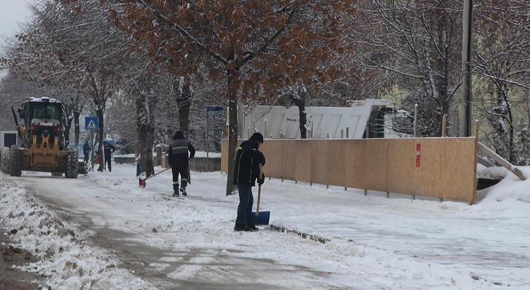 Yurtta kar esareti Termometreler sıfırın altında 20 dereceyi gösterdi