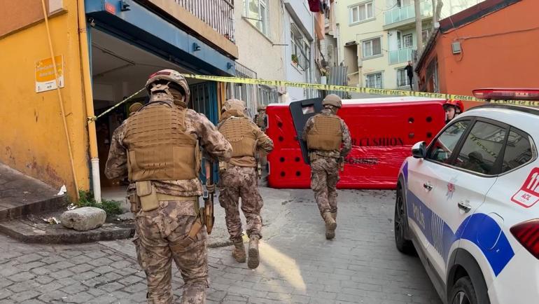 Babası isteğini reddetti, boğazına bıçak dayadı Nefes kesen operasyon