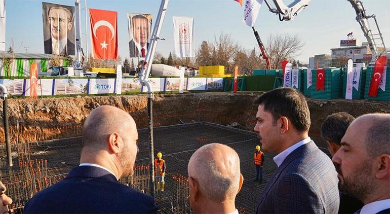 Bakan Kurum Kahramanmaraşta: 2025 yılı sonuna kadar 453 bin yuvamızı bitireceğiz