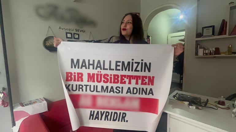 Mahallemizin bir musibetten kurtulması hayrıdır yazılı pankart asıp, lokma döktürdü