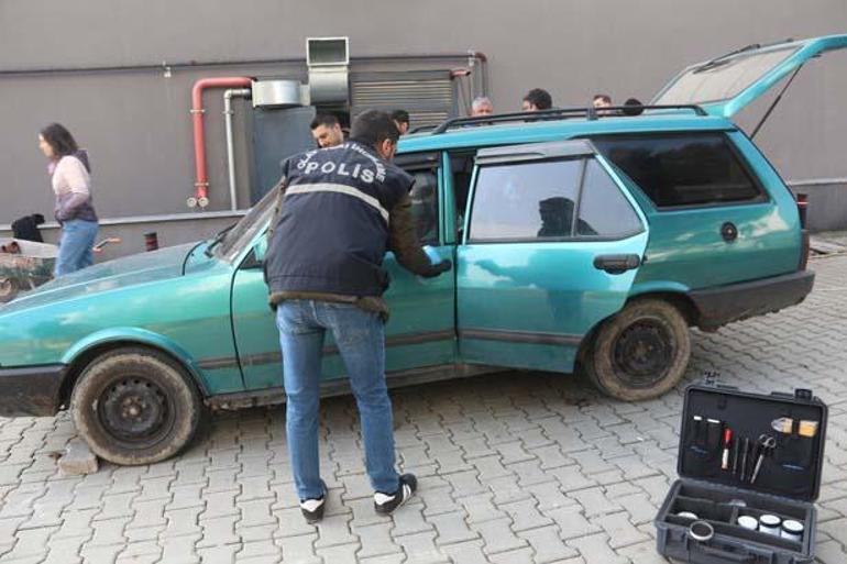 En büyüğü 14 yaşında Bursadan gasp ettikleri otomobille Manisaya gelen 3 çocuk suçüstü yakalandı