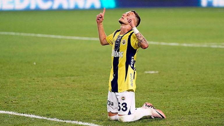 Fenerbahçede 3 futbolcu ile ayrılık kararı Menajerine talimat verildi