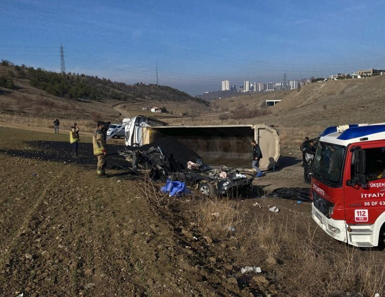 Son dakika... Ankarada korkunç kaza: Zift yüklü kamyon, kamyonete çarptı: 3 ölü