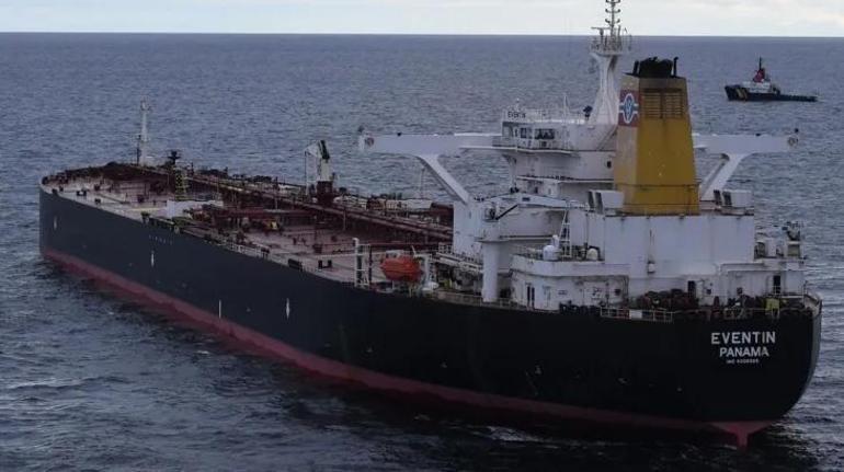 Almanya: Rusyanın gölge filosuna ait tanker mahsur