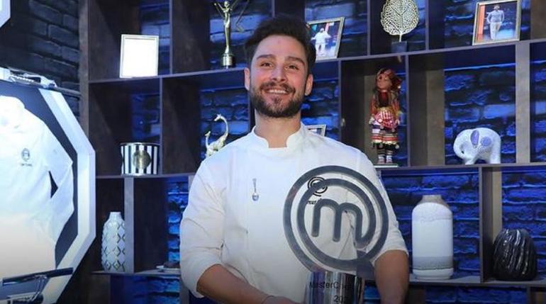 Masterchef 2024 şampiyonu Onur ve Beyza sevgili mi Canlı yayında son noktayı koydu