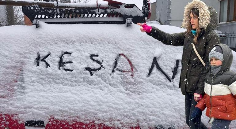 Son dakika... Meteoroloji uyardı Kar Marmaraya giriş yaptı: İstanbulun kapısına dayandı