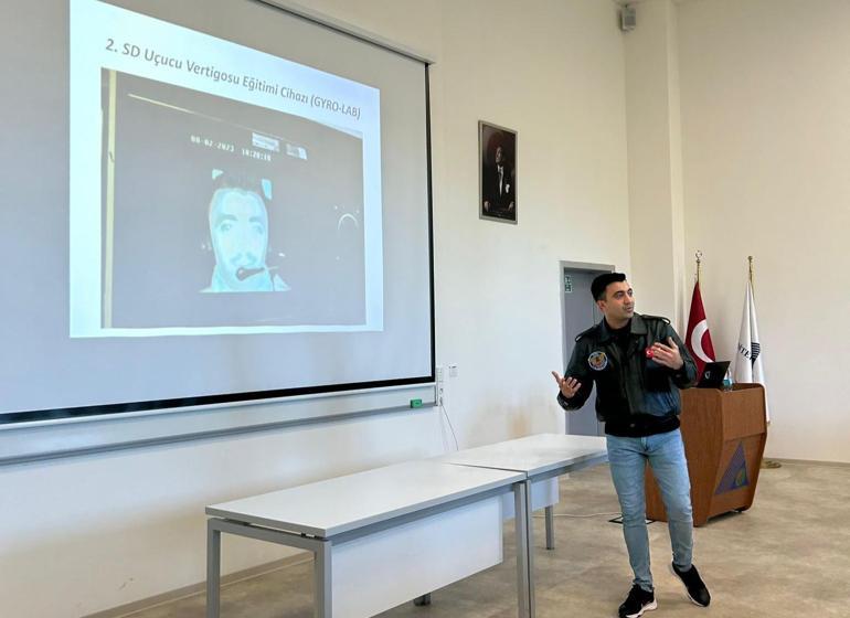 F-16 pilotları ellerine emanet G kuvvetine kafa tutuyor: Bana ne yaptın, bir şeyim kalmadı