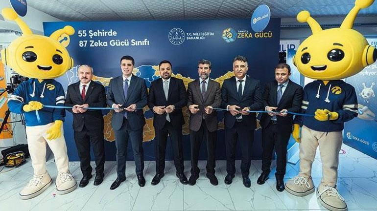 Turkcell Zekâ Gücü Projesi’nin yeni sınıfı Elbistan’da açıldı