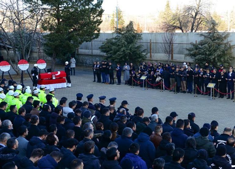 Bingölde vefat eden polis memuru için cenaze töreni düzenlendi