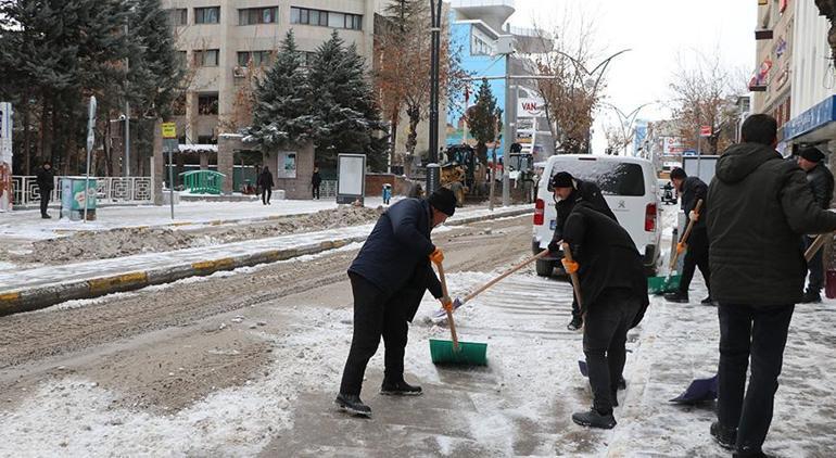 Sıfırın altında 20 derece Kent adeta buz tuttu