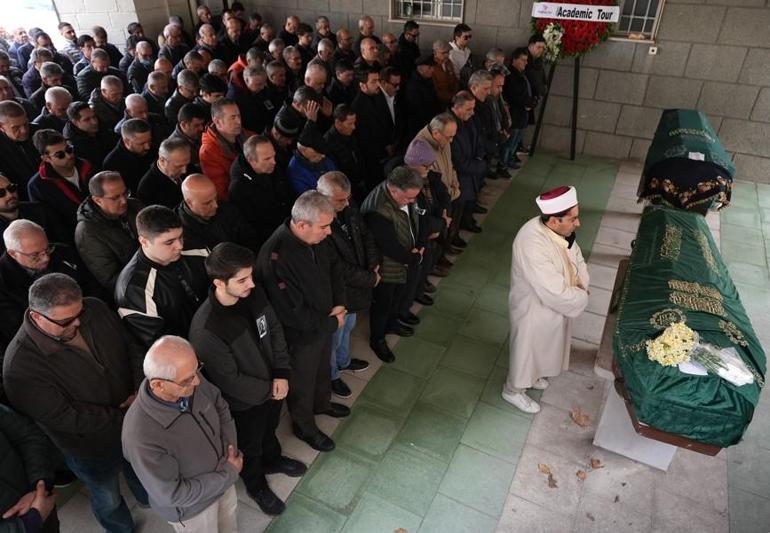 Halk müziği sanatçısı Rıza Konyalı son yolculuğuna uğurlandı