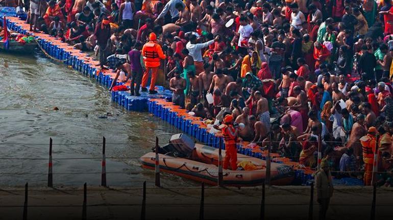 Hindistandaki Kumb Mela festivalinde izdiham faciası: En az 40 kişi ezilerek öldü