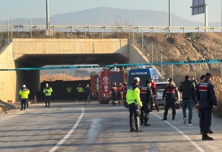 Denizlide işçileri taşıyan midibüs devrildi Çok sayıda ölü ve yaralı var