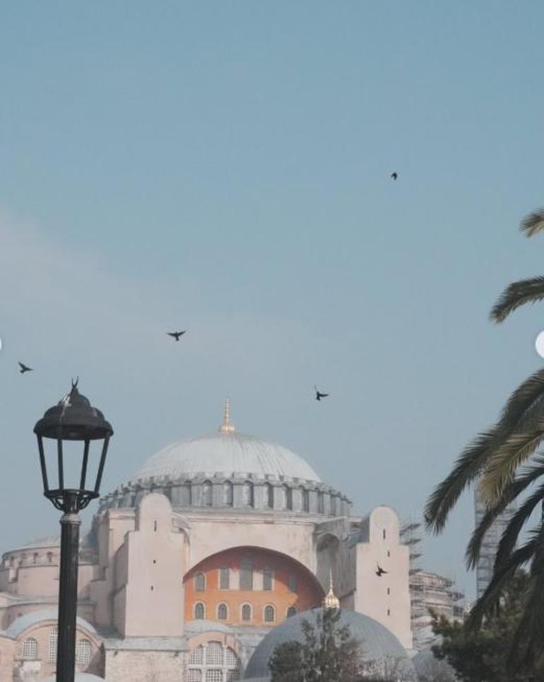 Şeyma Subaşı, İstanbulu gezdi bu kez kareleri şaşırttı Hürrem çayı dikkat çekti