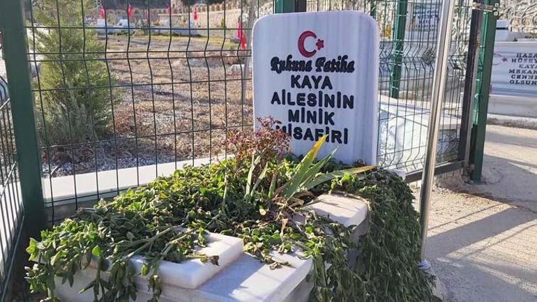 Deprem şehitliğindeki bebek mezarının ağlatan hikayesi: Kaya ailesinin minik misafiri