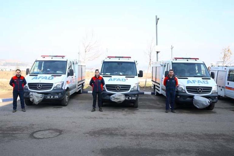 AFAD ekipleri depremin merkez üssünde yaşadıklarını unutamıyor: Öldüğümü düşündükleri için beni tanımadılar