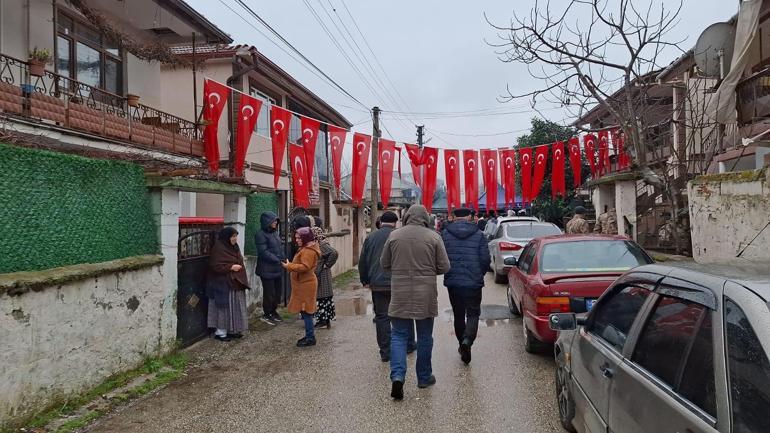 Şehit uzman çavuşun cenazesi memleketi Düzceye getirildi