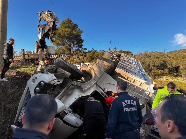 Aydında feci kaza Virajı alamayan TIR tarlaya uçtu: 1 ölü, 3 yaralı