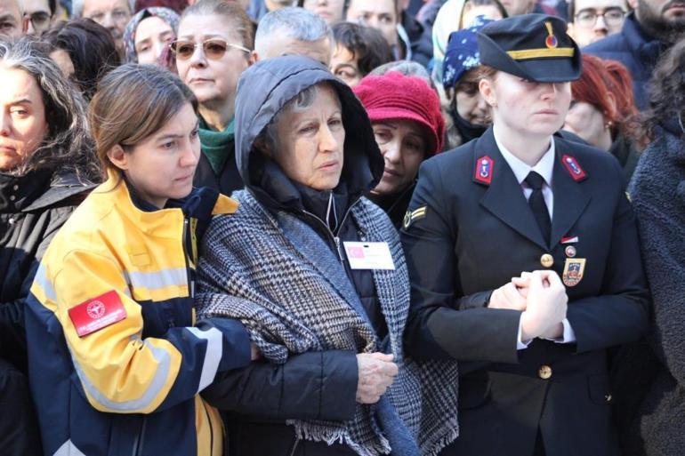 Kahreden fotoğraf Evlilik yıl dönümünde şehit düştü, kızının doğum gününde toprağa verildi