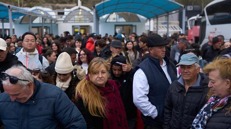 Egede deprem fırtınası: Miçotakis Her şeye hazırlıklı olmalıyız