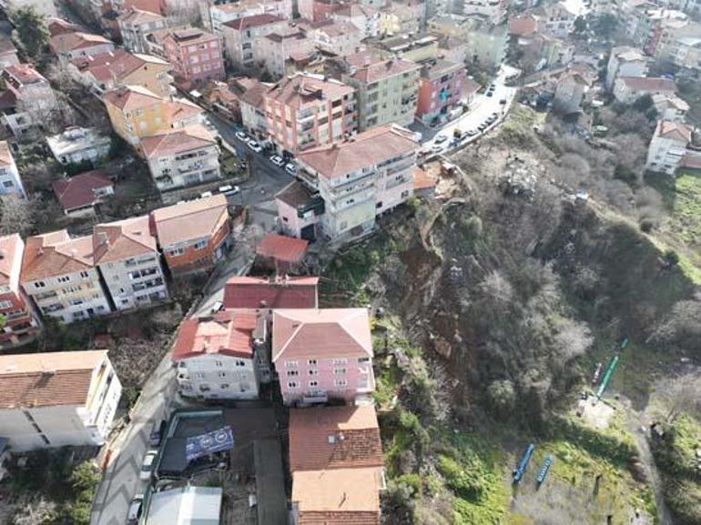 Üsküdarda heyelan sonrası korku dolu bekleyiş: Çökmeye başladıysa devamı gelecektir