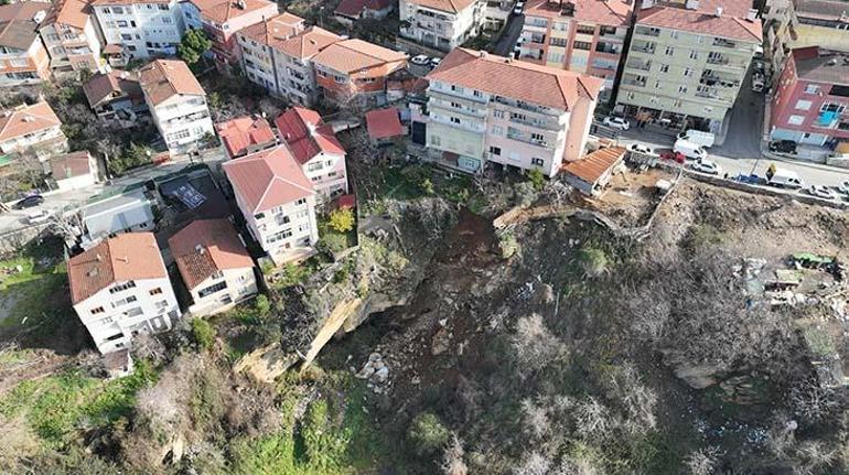 Üsküdarda heyelan sonrası korku dolu bekleyiş: Çökmeye başladıysa devamı gelecektir