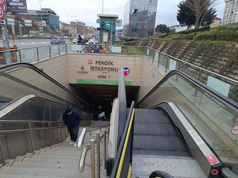 İstanbulda metro istasyonunda yürüyen merdiven faciası Parmakları koptu