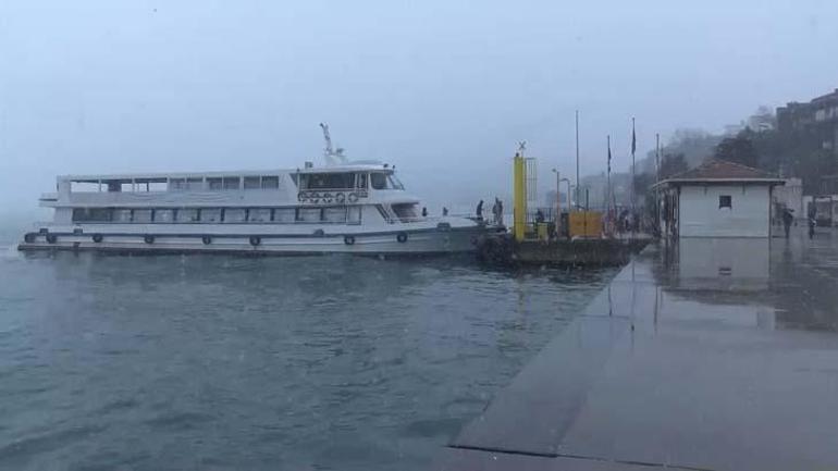 İstanbul Boğazı çift yönlü gemi trafiğine kapatıldı