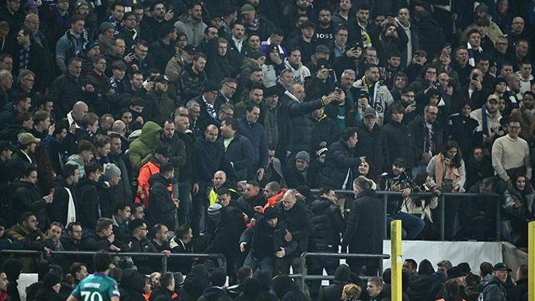 Anderlecht - Fenerbahçe maçı durdu Hakem soyunma odasına gitti, UEFAdan açıklama