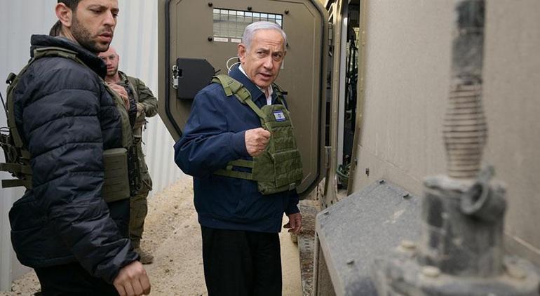 Skandal görüntüler Filistinlinin evine baskın düzenlendi, Netanyahu bizzat katıldı