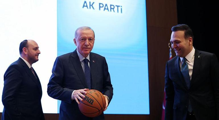 Cumhurbaşkanı Erdoğan, AK Parti Kadın ve Gençlik Kolları MKYKlarına başkanlık etti