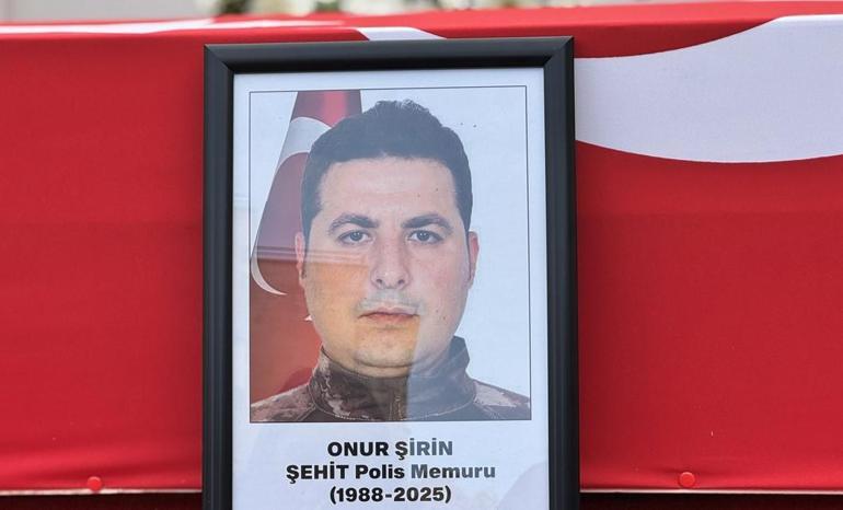 Şehit olan polis memuru Onur Şirine acı veda