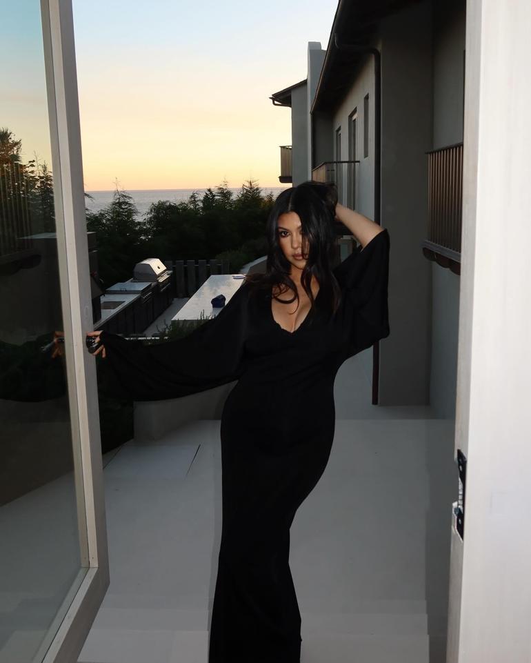 Dünya bu iddiayı konuşuyor Kourtney Kardashianın 15 yaşındaki oğlu baba mı oldu