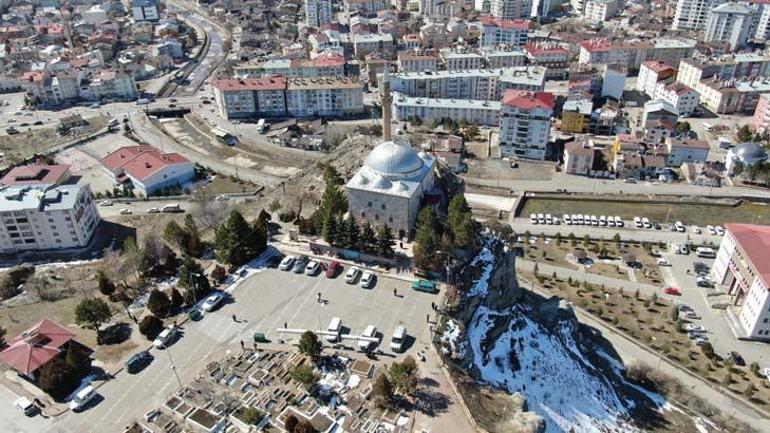 Uçurumun kenarında ziyaret Dört ayda bir Ankaradan buraya geliyorum