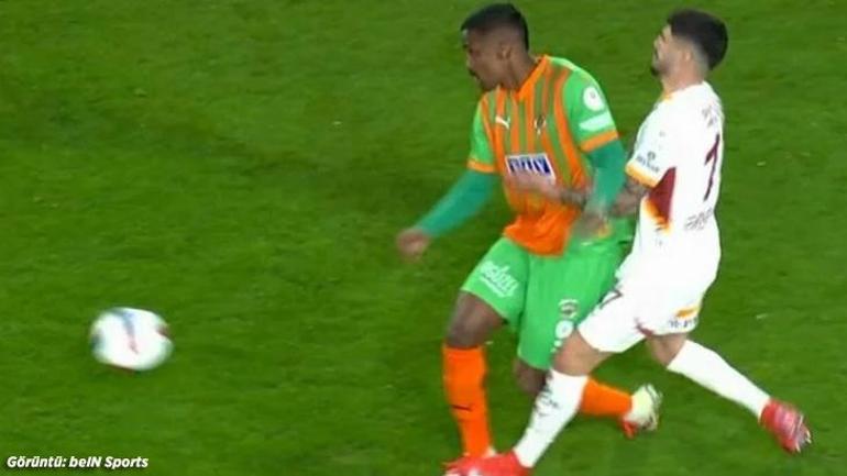 Alanyaspor - Galatasaray maçının hakem kararları değerlendirildi Sahada kırmızı kart verilmeliydi