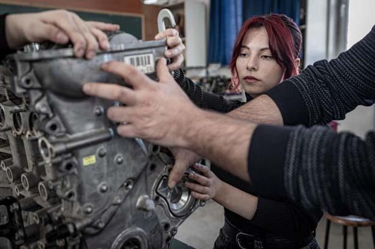 3 kızdan ön yargıları yıkan kariyer: Bu bölümü yazdığım için pişman değilim