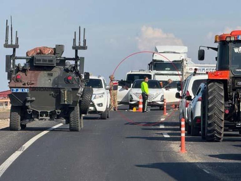 Diyarbakırda korkunç olay Cipin önünü kesip, başından vurdular