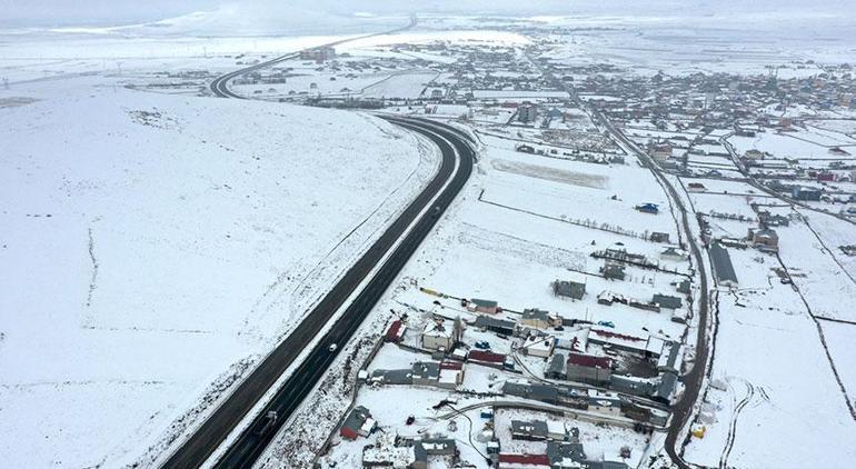 Kentte hayat durdu 416 yerleşim yerine ulaşılamıyor