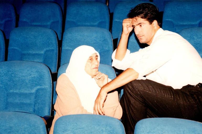 Mahsun Kırmızıgül’ün anne özlemi dinmiyor Sensiz bir yanım hep eksik kalacak