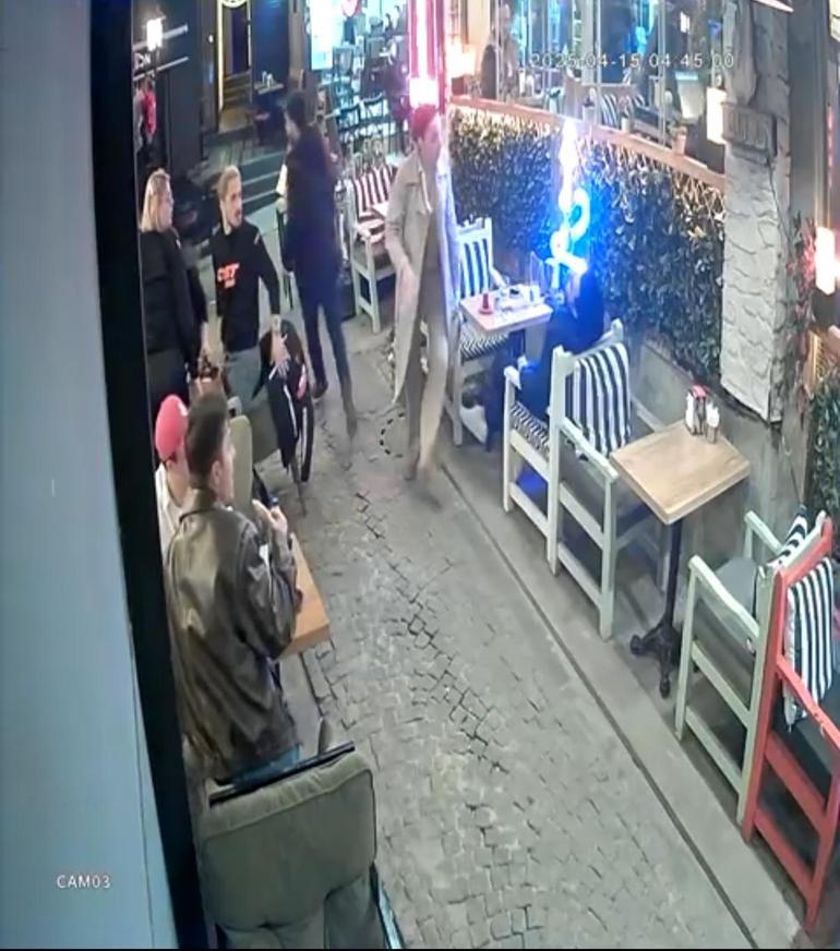 Beşiktaşta dehşet anları Eşinin yanında enseye tek kurşun