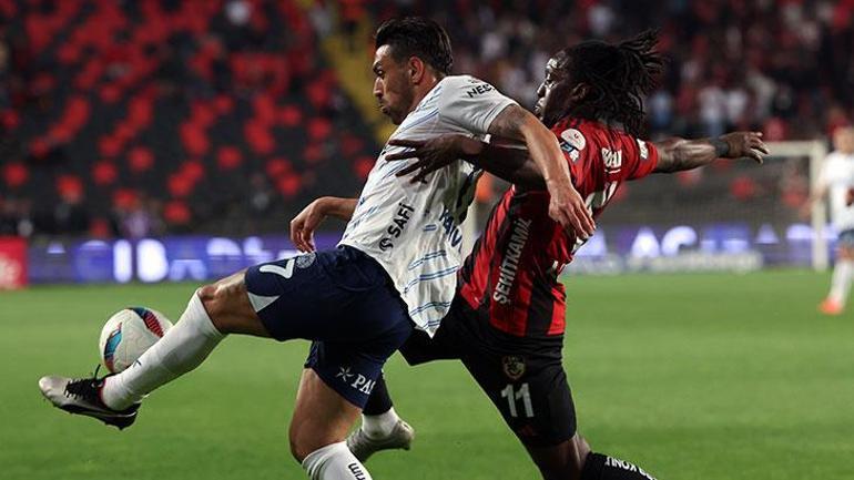 Halil Özerden şampiyonluk yarışı için çarpıcı yorum Fenerbahçe ligi daha bitirtmemeye kararlı