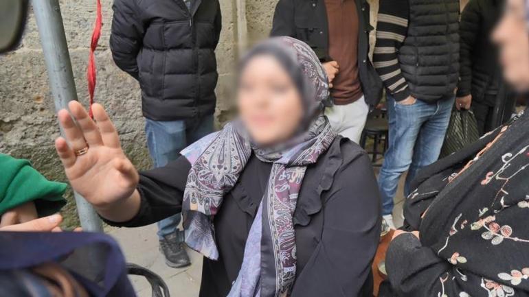 Önce çığlık sonra tokat Yaşlı adam dakikalarca takip etti, kolundan tuttuğu an...