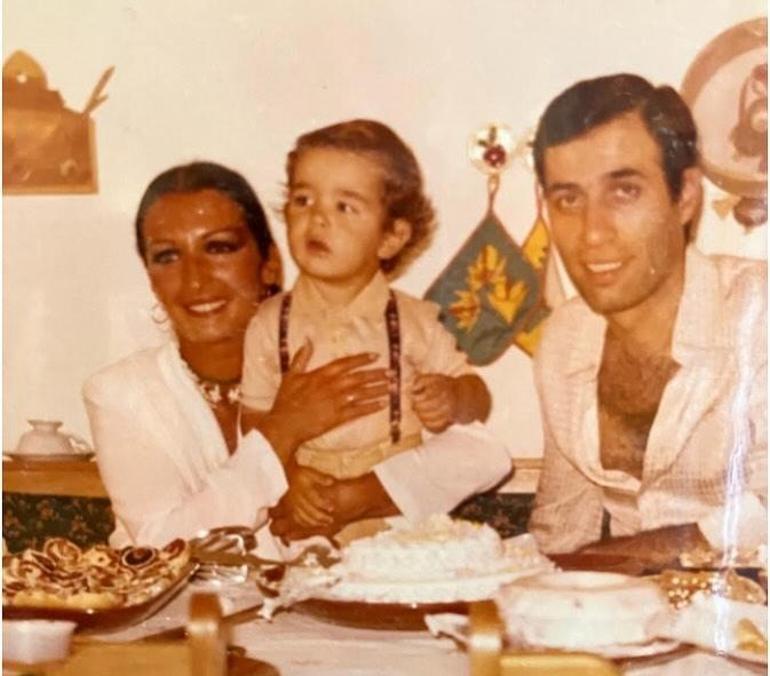 Kemal Sunalın eşi Gül Sunaldan duygulandıran paylaşım 50 yıl bitti