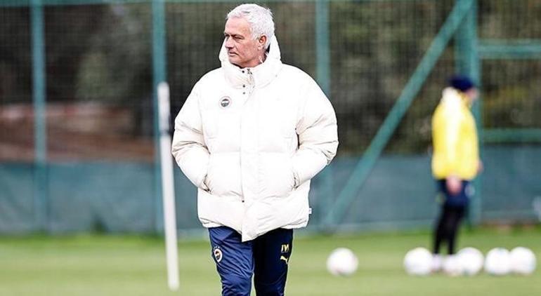 Levent Kalkandan Mourinho iddiası: Derbide puan kaybederse çok net yollar ayrılır