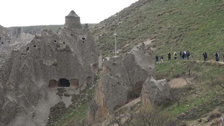Anneanne icadı kaderlerini değiştirdi Bu sayede 5 dil öğrendi: Ses tonundan hangi dil anlıyorum