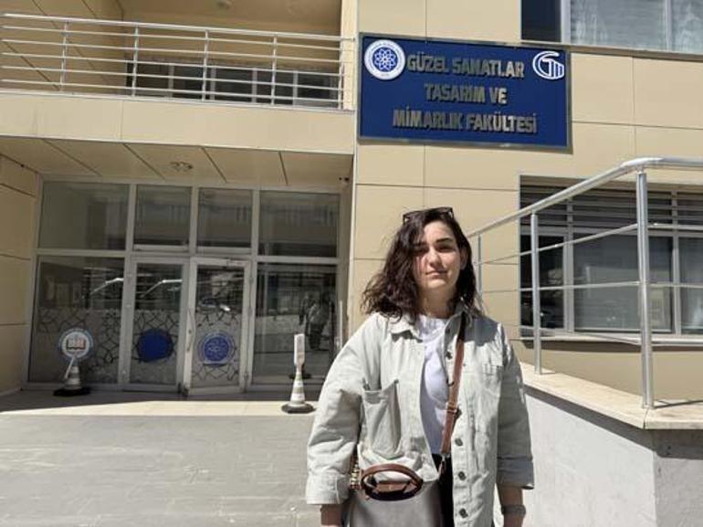 Okuldan sonra şalvarını giyip köy hayatına dönüyor Sosyal medyada ilgi odağı oldu