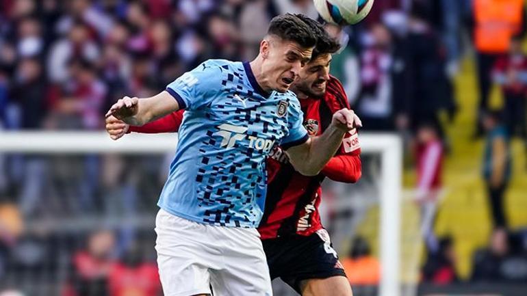 Piatek bombası Polonya basını: Süper Lig devi görüşmelere başladı