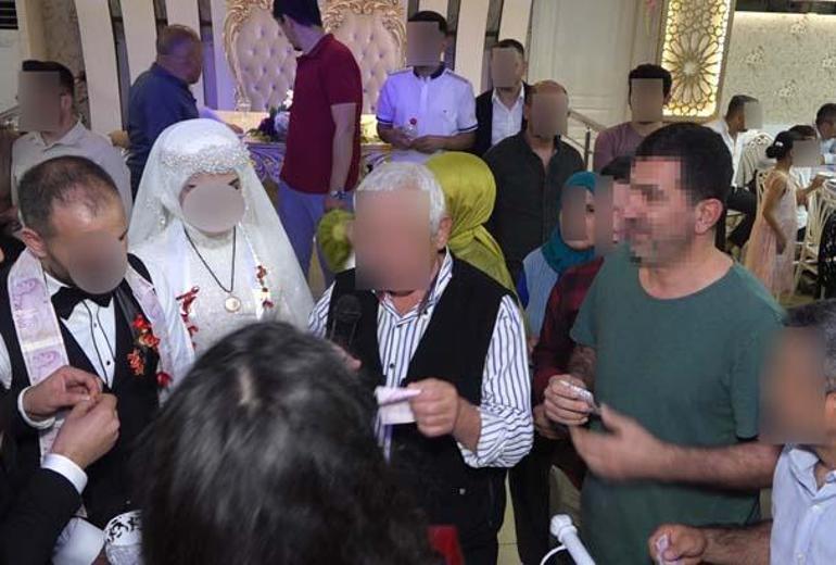 Gerçek kimliği şoke etti Gelin damada su ikramı etti, takı merasimine katıldı... Sonrası inanılmaz