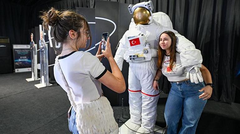 Astronot Atasever TEKNOFEST KKTCde: Genç arkadaşlarımız adanın potansiyelini gün yüzüne çıkaracak